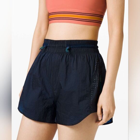 NWOT Lululemon Break New Ground Short Lululemon x Roksanda True Navy Size 2 - Picture 1 of 6